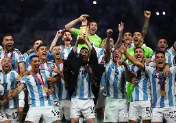 勒沃库森遭遇赛季首败