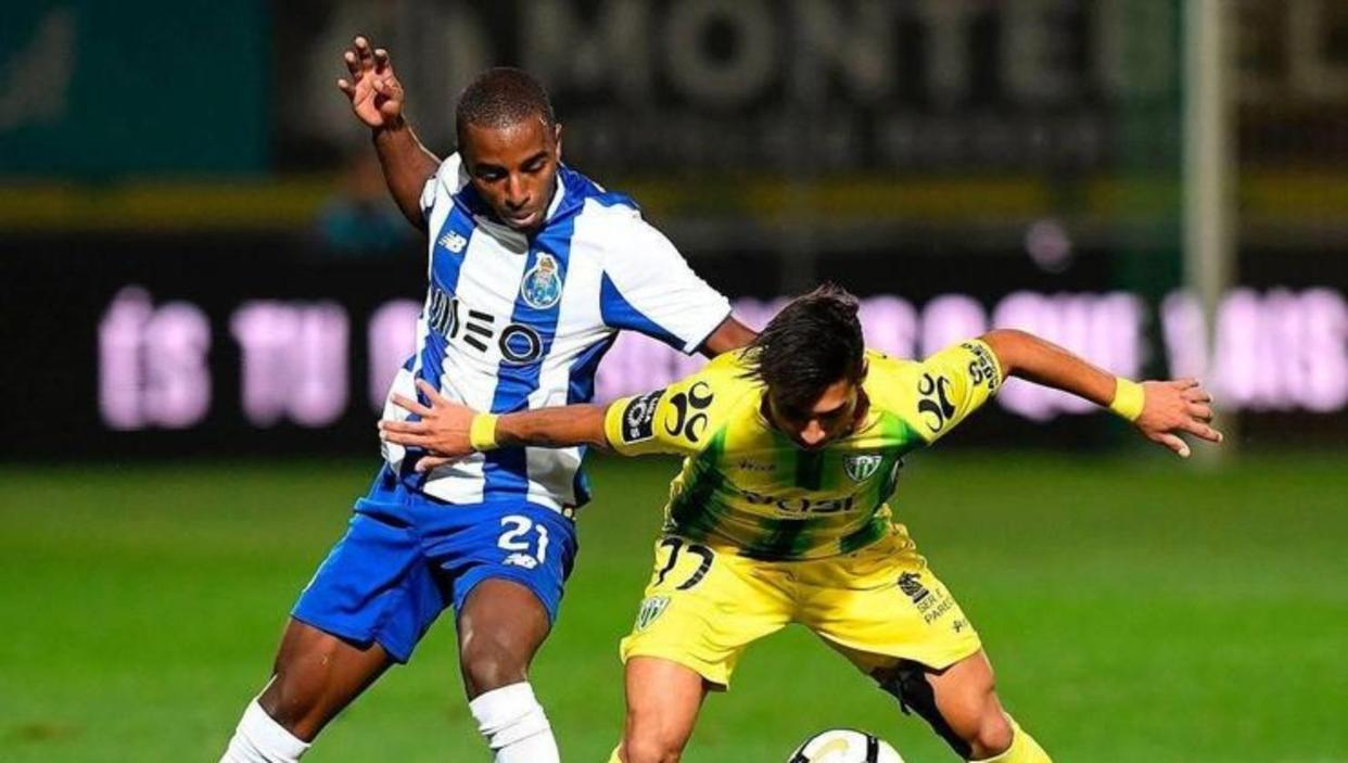 刚刚！葡萄牙体育今晚豪取连胜莱比锡集结日篮板制胜，转会期波特兰开拓者备战葡超 